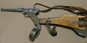artillery luger with shoulder stock and snail drum